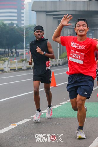 Race photo from ONE RUN 10K 2025