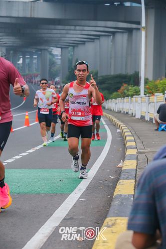 Race photo from ONE RUN 10K 2025