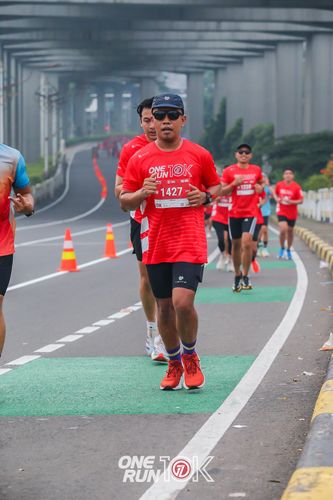 Race photo from ONE RUN 10K 2025
