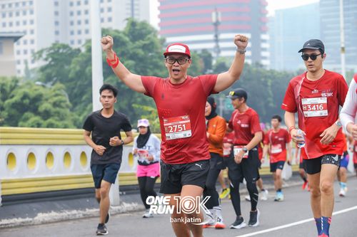 Race photo from ONE RUN 10 K