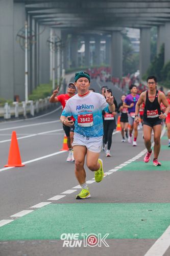Race photo from ONE RUN 10K 2025