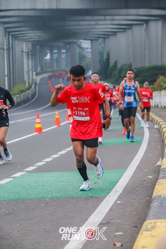 Race photo from ONE RUN 10K 2025
