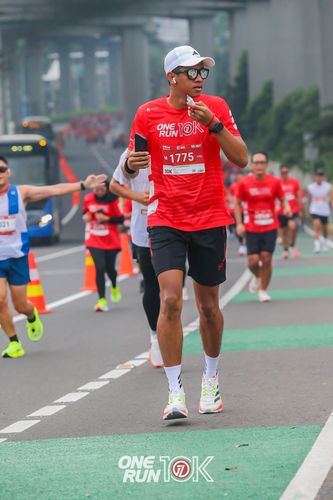 Race photo from ONE RUN 10K 2025