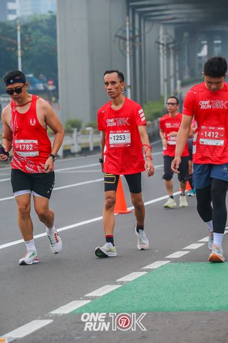 Race photo from ONE RUN 10K 2025