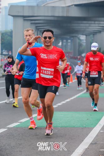 Race photo from ONE RUN 10K 2025