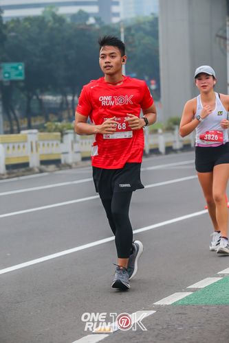 Race photo from ONE RUN 10K 2025