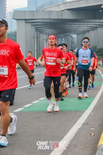 Race photo from ONE RUN 10K 2025