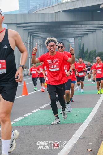 Race photo from ONE RUN 10K 2025