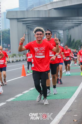 Race photo from ONE RUN 10K 2025