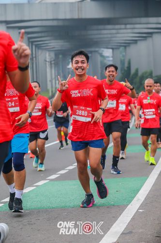 Race photo from ONE RUN 10K 2025