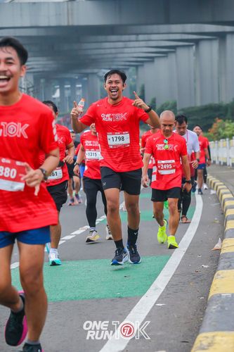 Race photo from ONE RUN 10K 2025