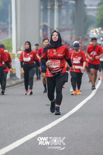 Race photo from ONE RUN 10 K
