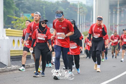 Race photo from ONE RUN 10 K