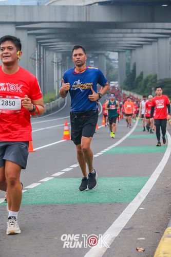 Race photo from ONE RUN 10K 2025