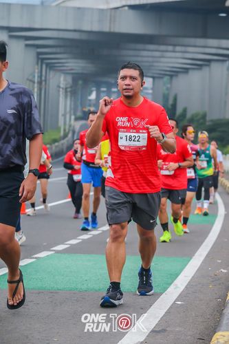 Race photo from ONE RUN 10K 2025