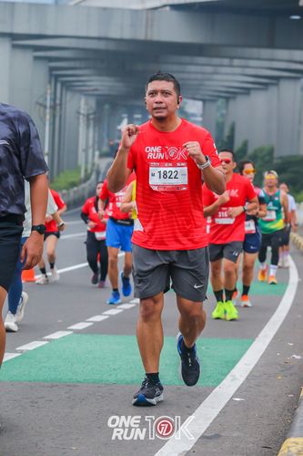 Race photo from ONE RUN 10K 2025
