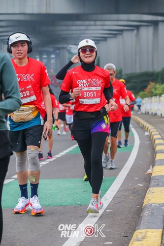 Race photo from ONE RUN 10K 2025