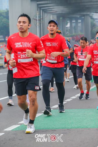 Race photo from ONE RUN 10K 2025