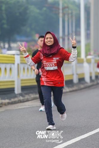 Race photo from ONE RUN 10 K