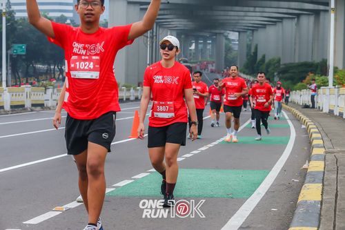 Race photo from ONE RUN 10K 2025