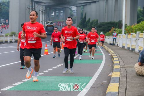 Race photo from ONE RUN 10K 2025
