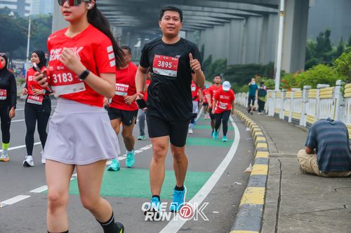 Race photo from ONE RUN 10K 2025