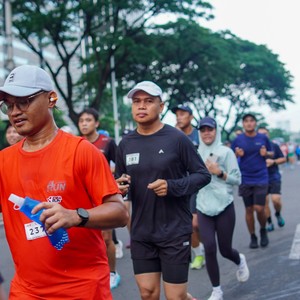 Race photo from FIRST SUNDAY RUN