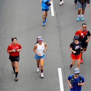 Race photo from FIRST SUNDAY RUN