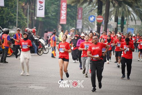 Race photo from ONE RUN 10K 2025