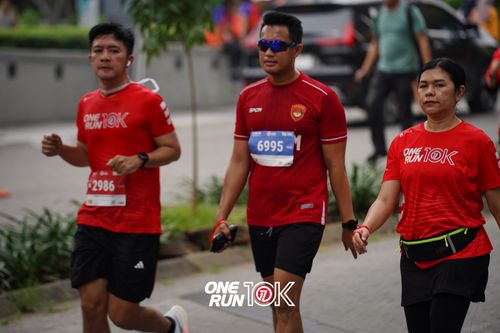 Race photo from ONE RUN 10K 2025