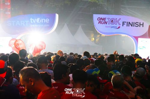Race photo from ONE RUN 10 K