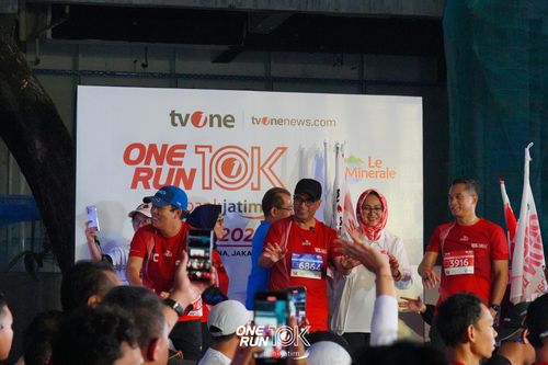 Race photo from ONE RUN 10 K