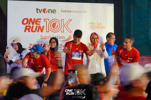 Race photo from ONE RUN 10 K