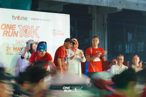 Race photo from ONE RUN 10 K