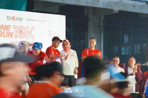 Race photo from ONE RUN 10 K