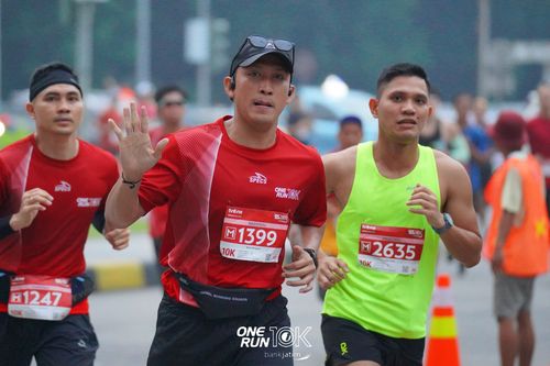 Race photo from ONE RUN 10 K