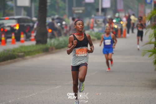 Race photo from ONE RUN 10 K