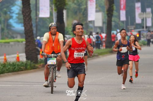 Race photo from ONE RUN 10 K