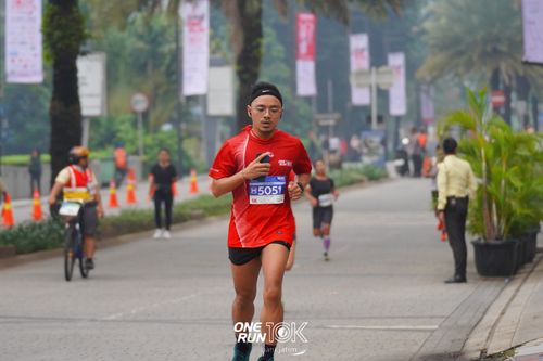 Race photo from ONE RUN 10 K