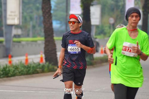 Race photo from ONE RUN 10 K