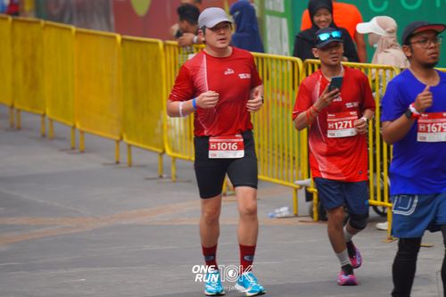 Race photo from ONE RUN 10 K
