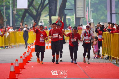 Race photo from ONE RUN 10 K