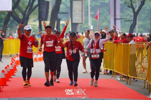 Race photo from ONE RUN 10 K