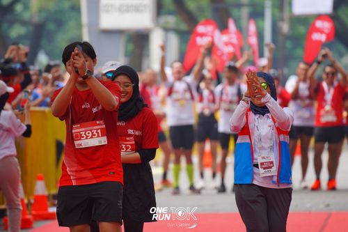 Race photo from ONE RUN 10 K