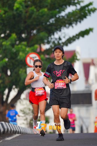 Race photo from Isoplus Run 2024 Surabaya