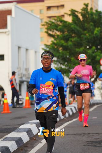 Race photo from Isoplus Run 2024 Surabaya