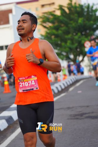 Race photo from Isoplus Run 2024 Surabaya