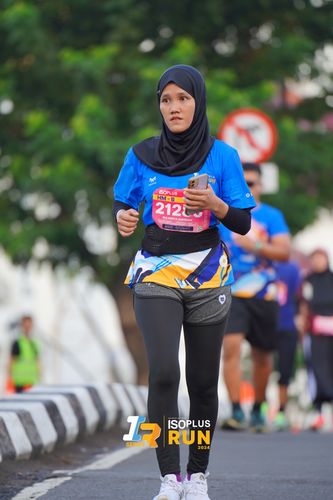Race photo from Isoplus Run 2024 Surabaya