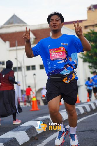 Race photo from Isoplus Run 2024 Surabaya