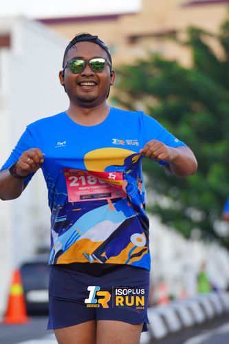 Race photo from Isoplus Run 2024 Surabaya